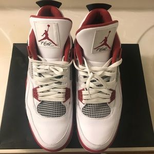 Jordan Retro 4